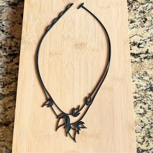NWOT-Unique & Innovated Rubber Necklace